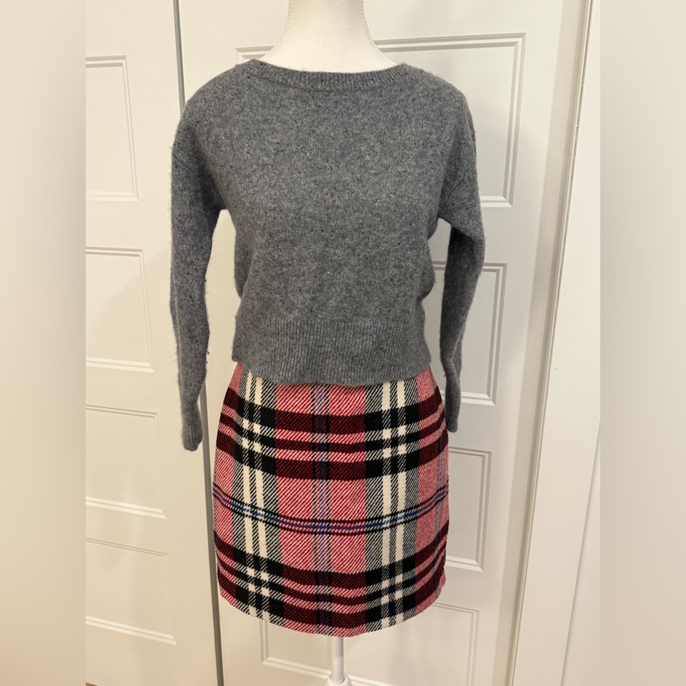 Babaton cashmere grey long sleeve sweater